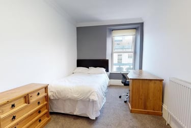 5 bed house, Hill Park Crescent, Greenbank, Plymouth, PL48JW - Image 4